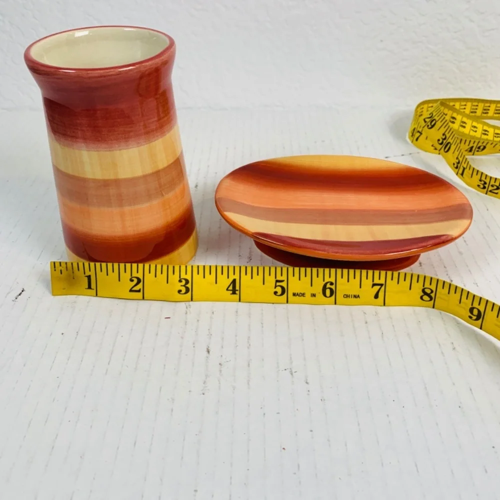 Wamsutta Horizons Hand Painted Bath Accessories Ceramic Soap Dish & Tumbler